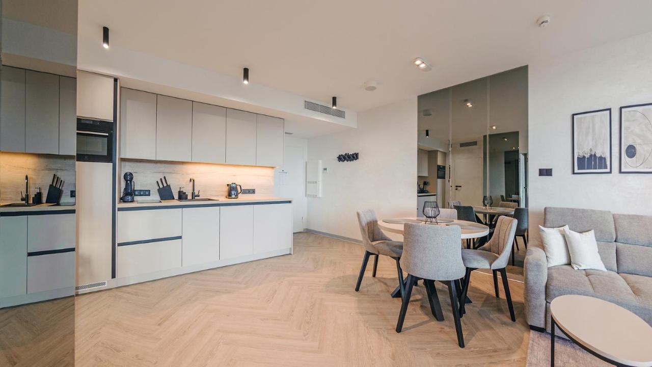 Apartamenty Sun & Snow Pinea Поберово Екстериор снимка